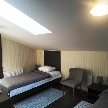 Hotel Business Apartments Dnipro Exterior photo